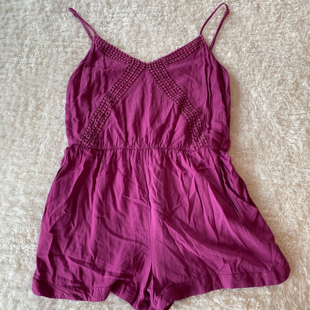 ROMPER SUPER CUTE size large but fits any size